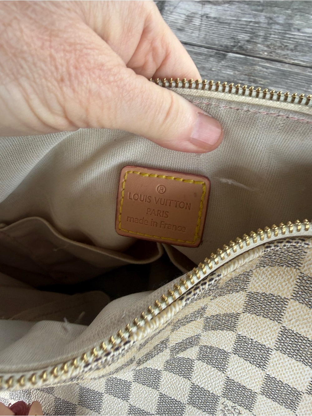 Designer-Style Cream checkered Shoulder Bag with Tan Trim and leather tassels - Picture 6 of 14